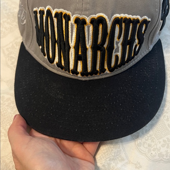 Stall & Dean Y2K Monarch’s Hat - Picture 7 of 9